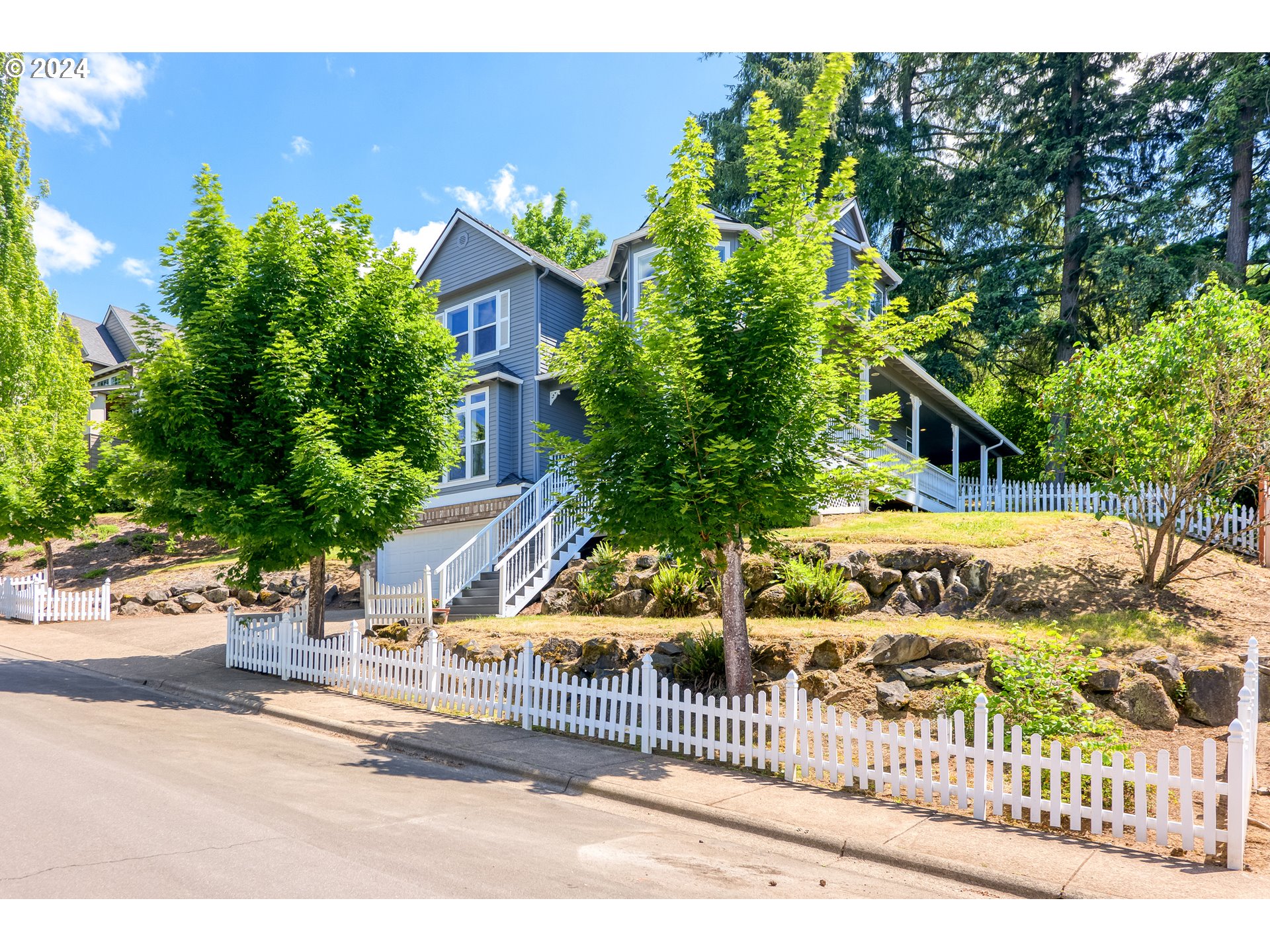 15986 SW HIGHPOINT DR