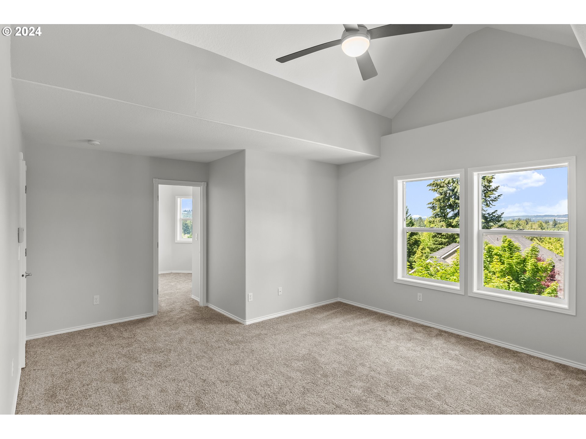 15986 SW HIGHPOINT DR