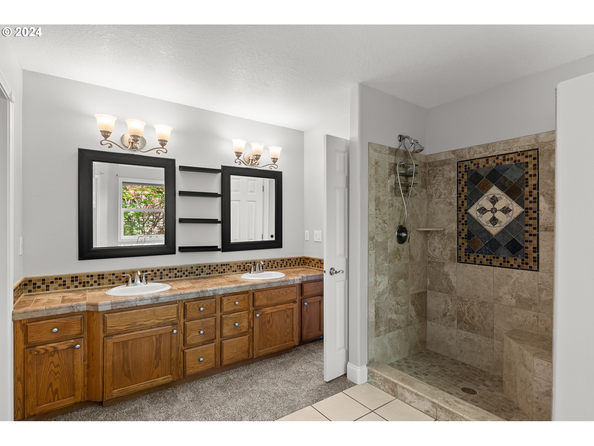 15986 SW HIGHPOINT DR