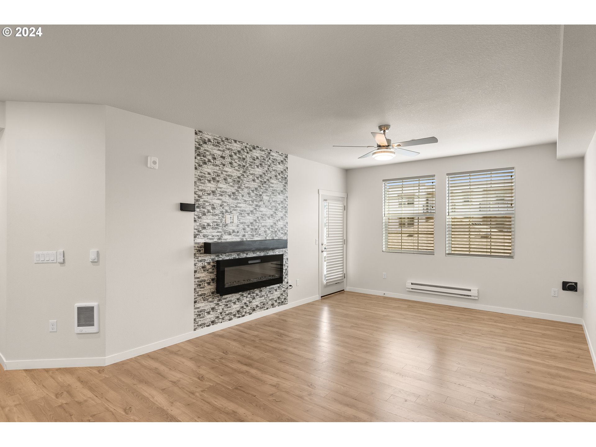 11715 SW VALENCIA LN 203