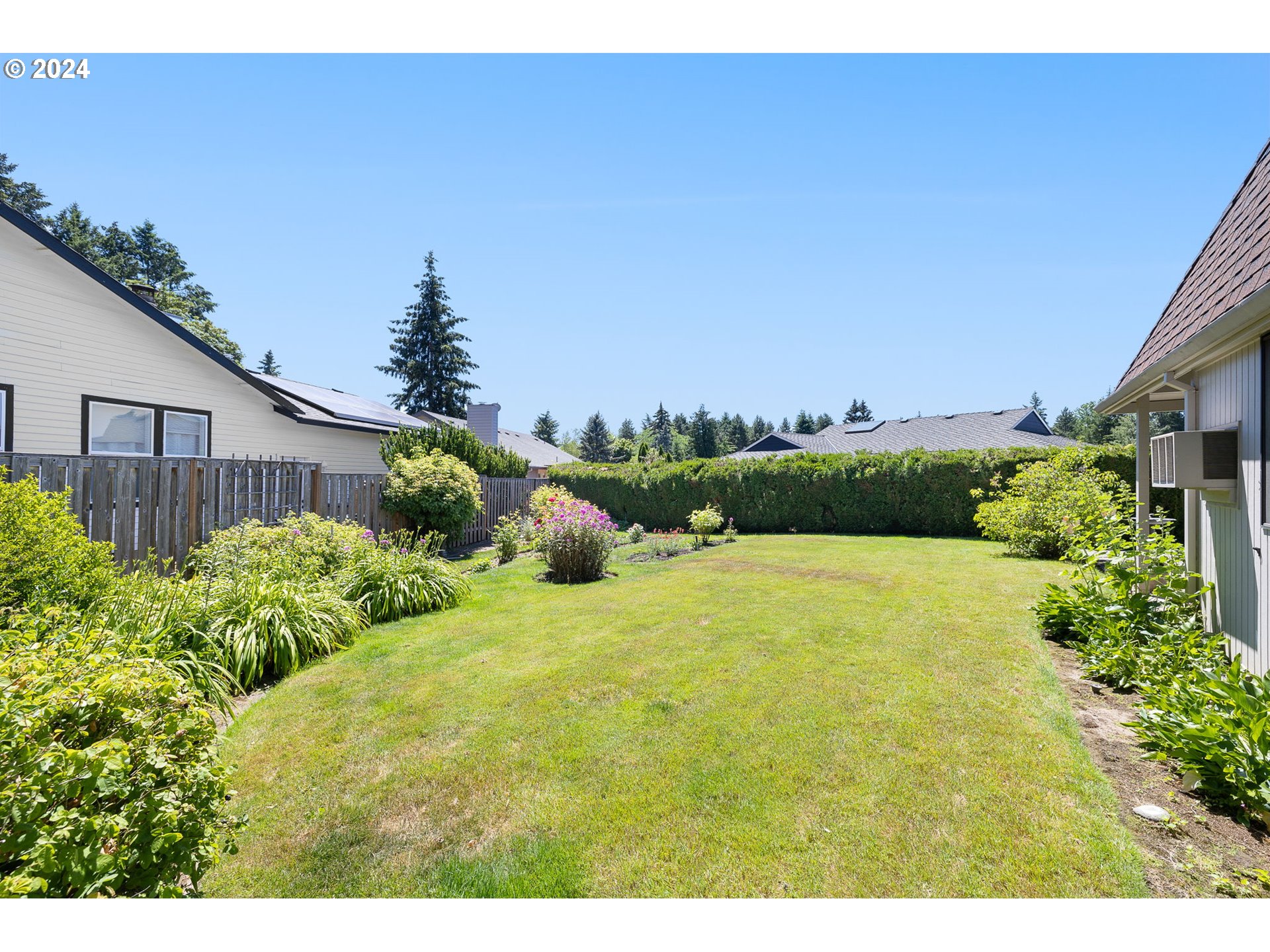 10060 SW CENTURY OAK DR