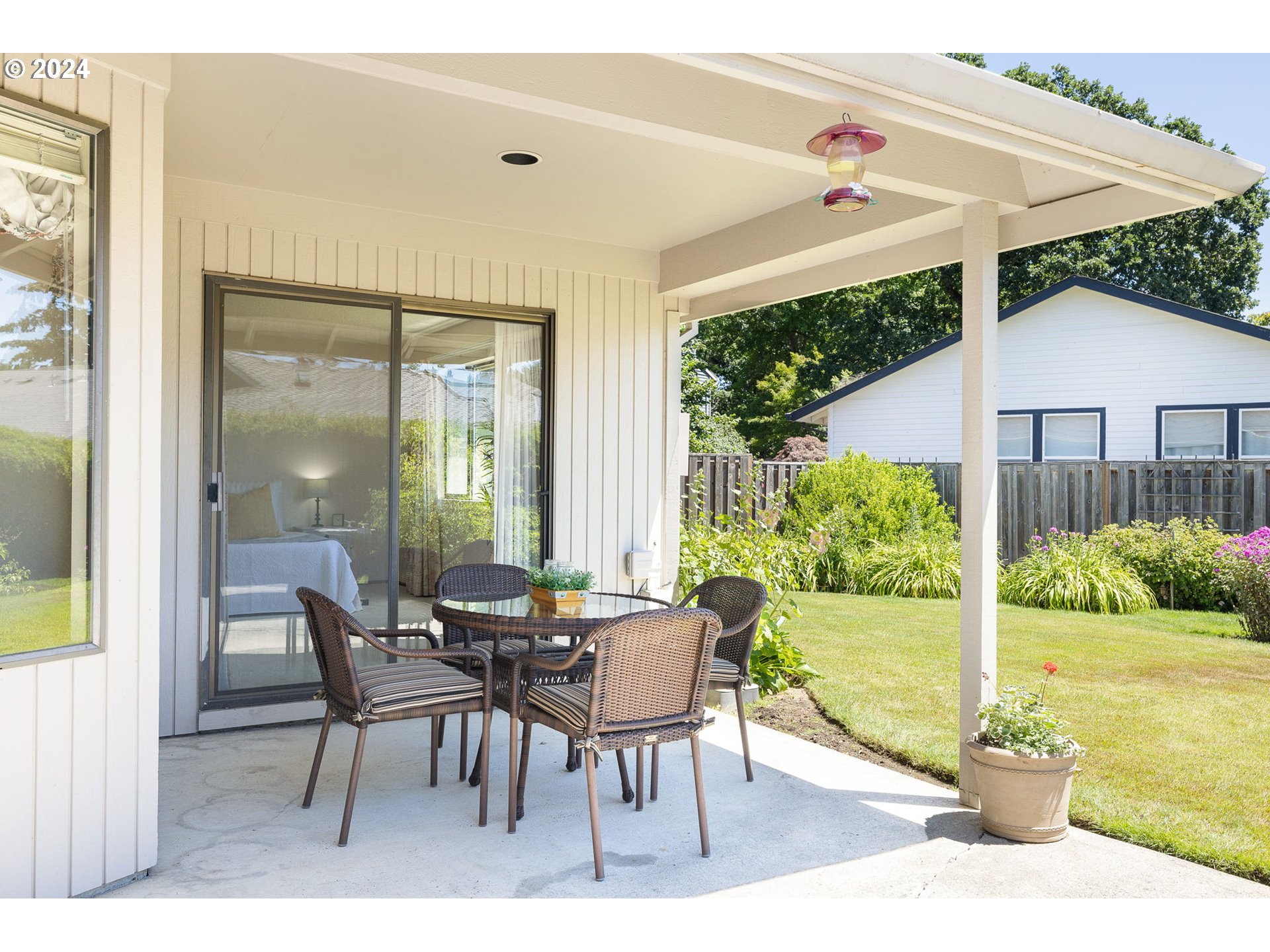 10060 SW CENTURY OAK DR