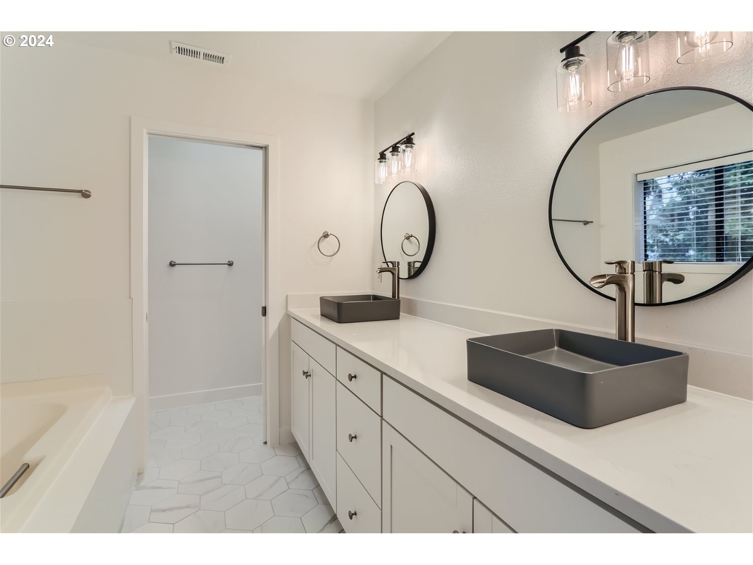 21505 SW CHRISTENSEN CT