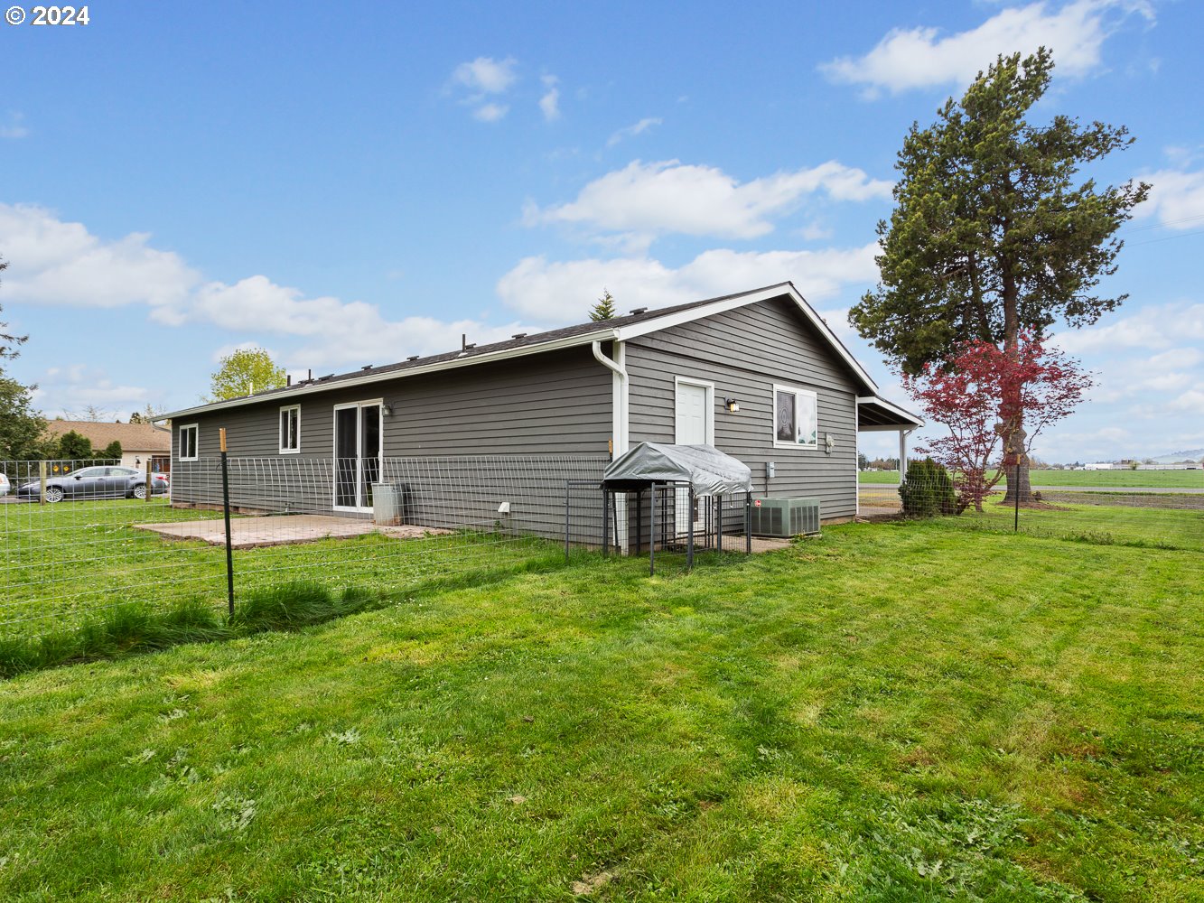 20560 NE Main ST, St. Paul