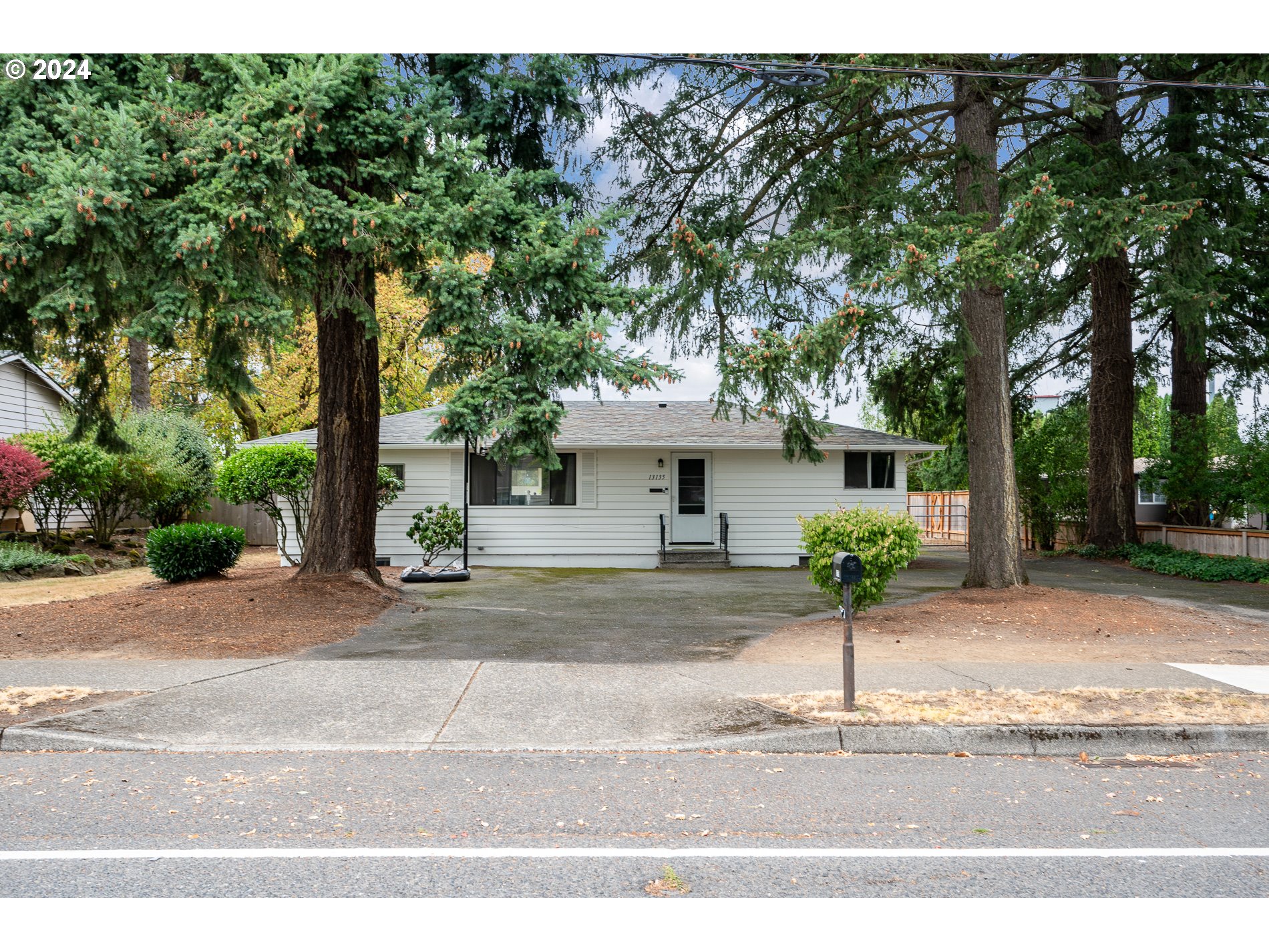 13135 SE MILL ST