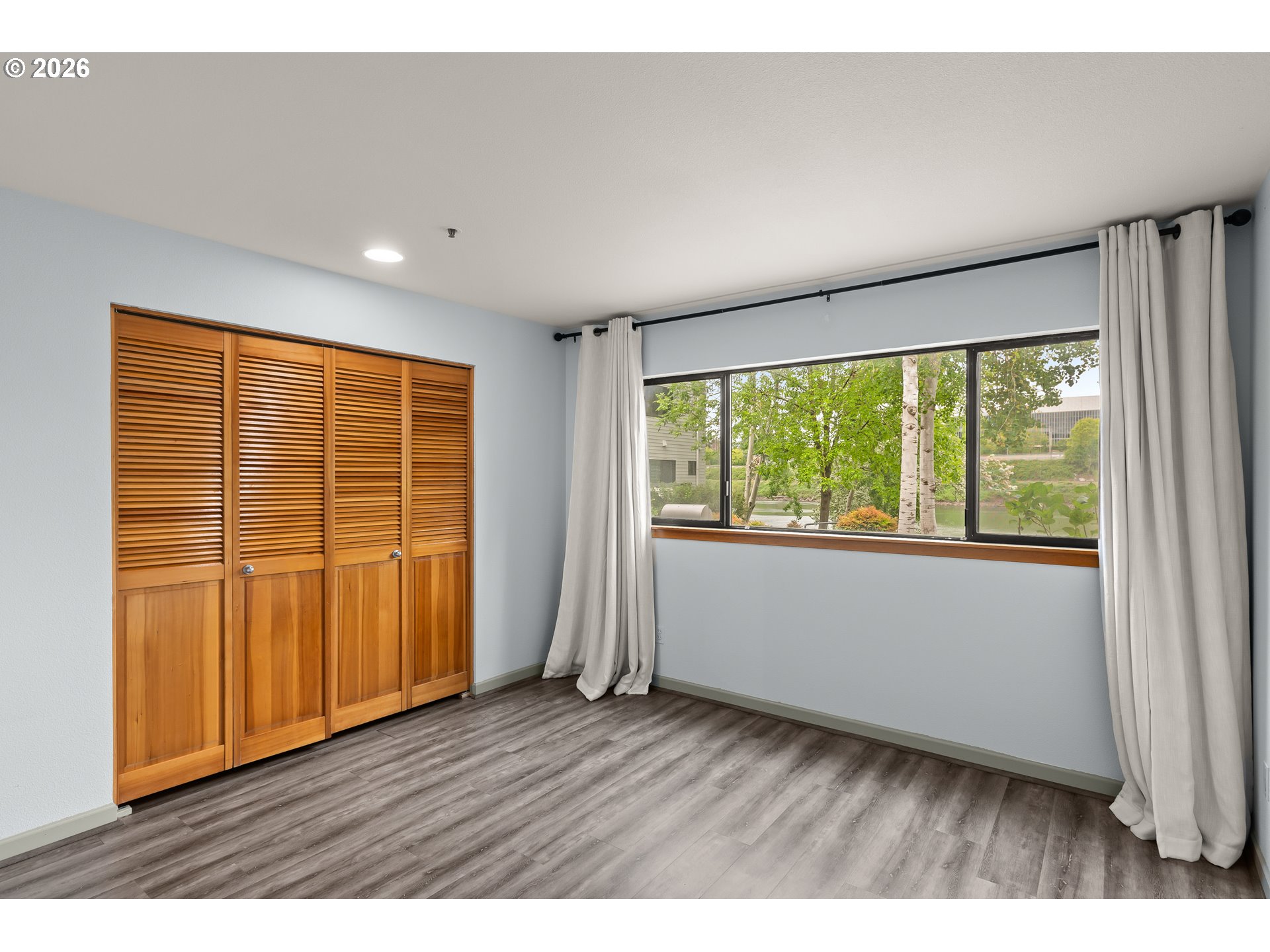 810 NW NAITO PKWY F11