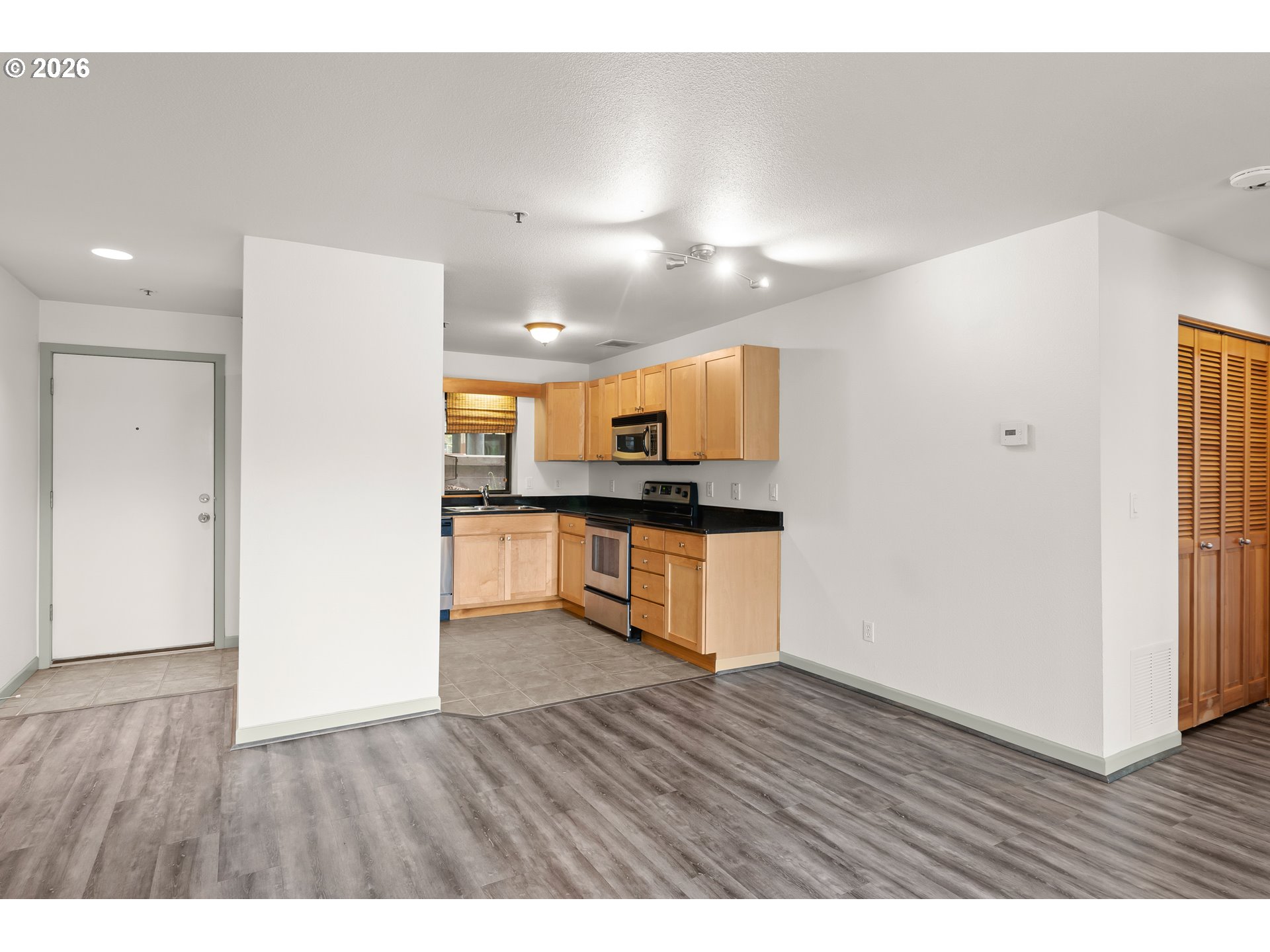 810 NW NAITO PKWY F11