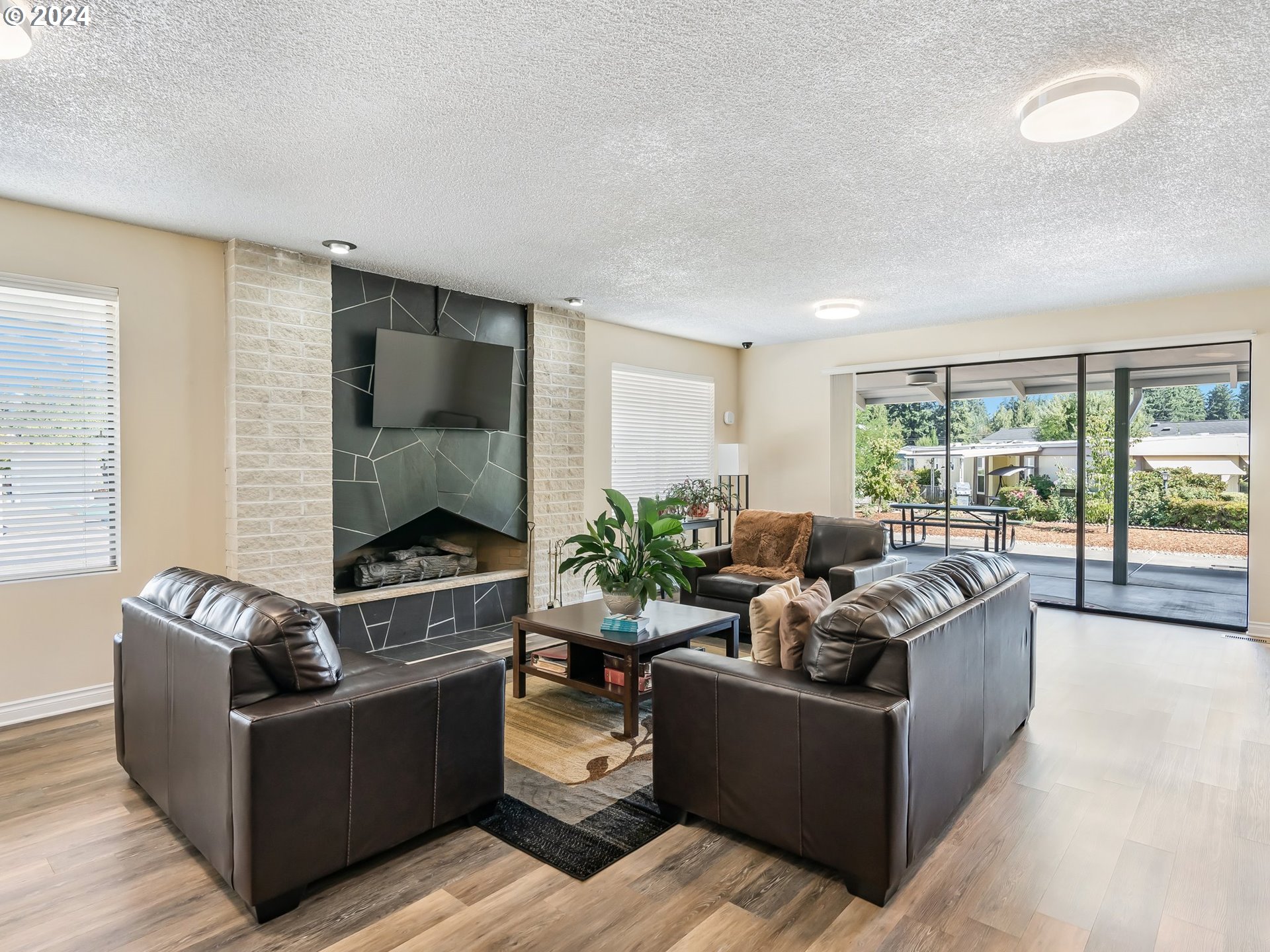 11662 SW ROYAL VILLA DR