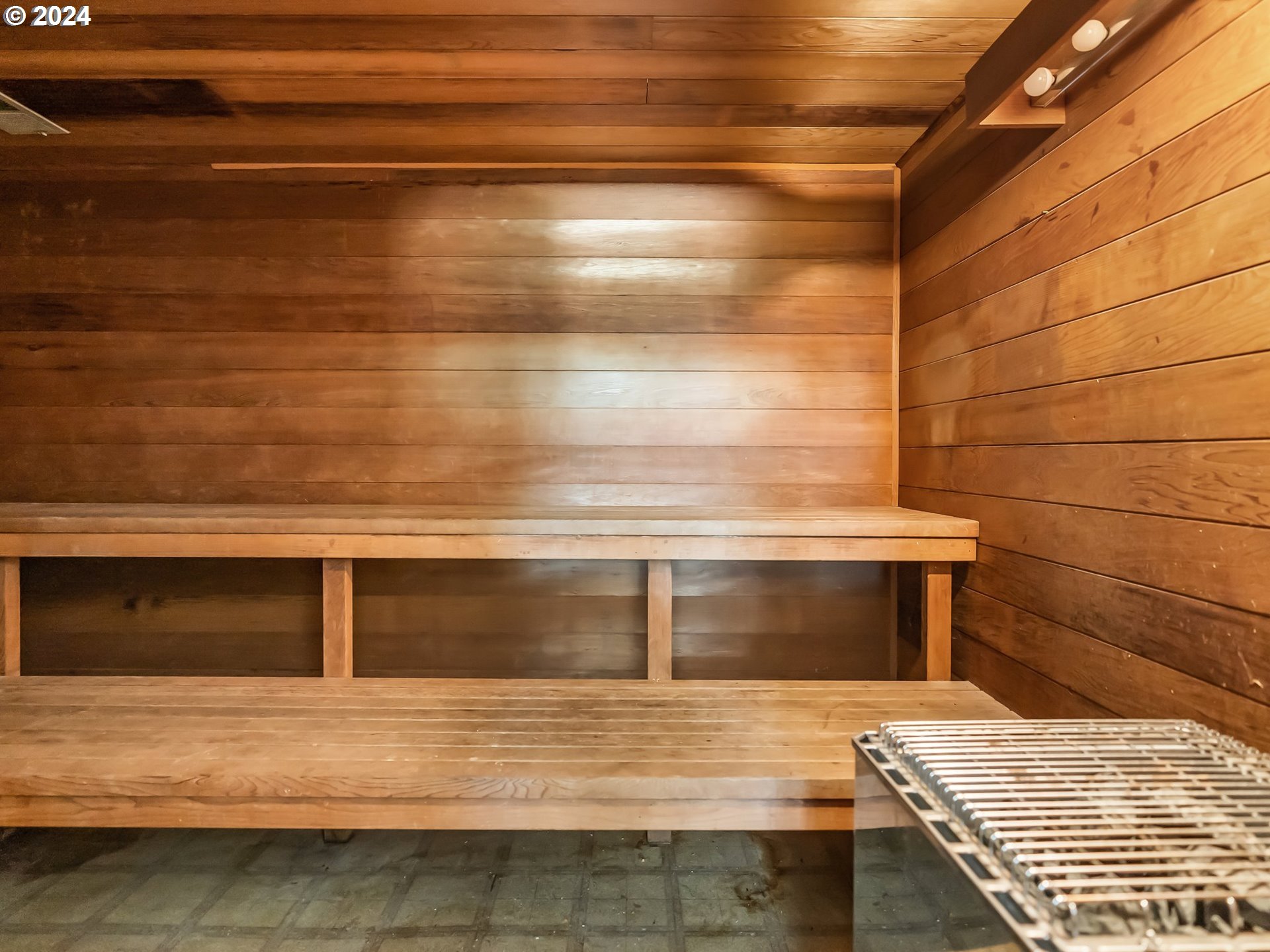 11662 SW ROYAL VILLA DR