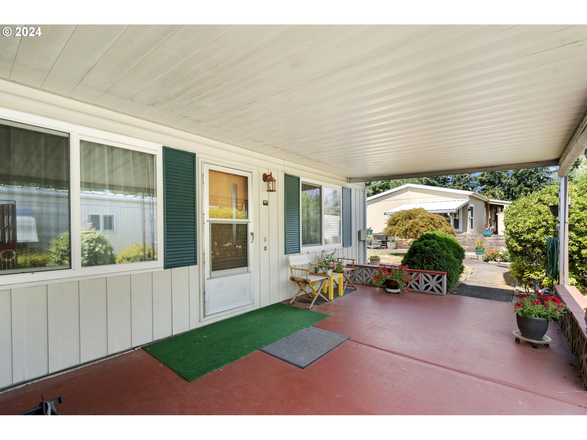 11662 SW ROYAL VILLA DR