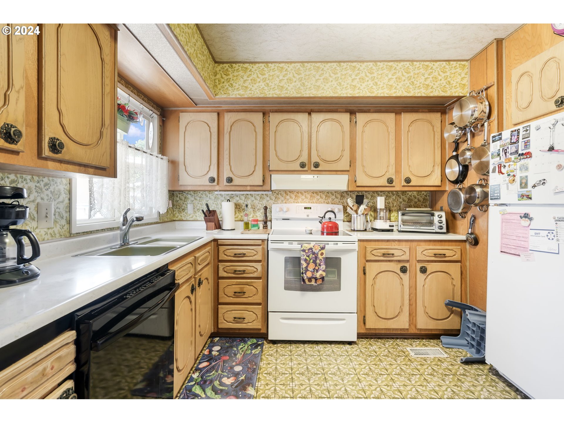 11662 SW ROYAL VILLA DR