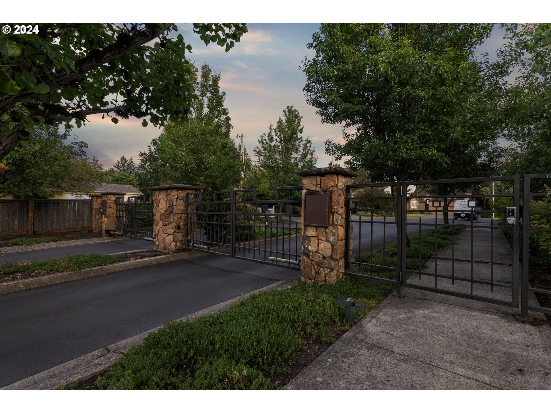 1074 SW COURTNEY LAINE DR, McMinnville