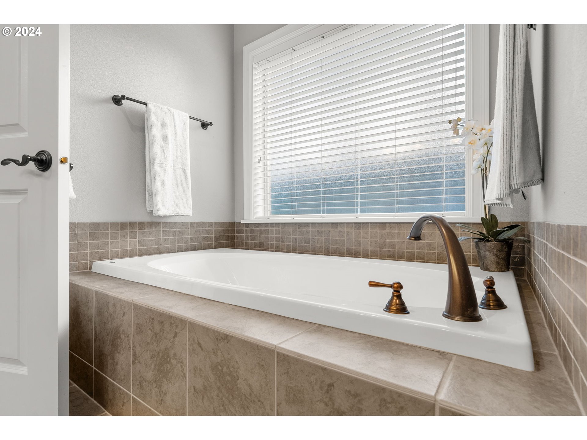 1074 SW COURTNEY LAINE DR, McMinnville