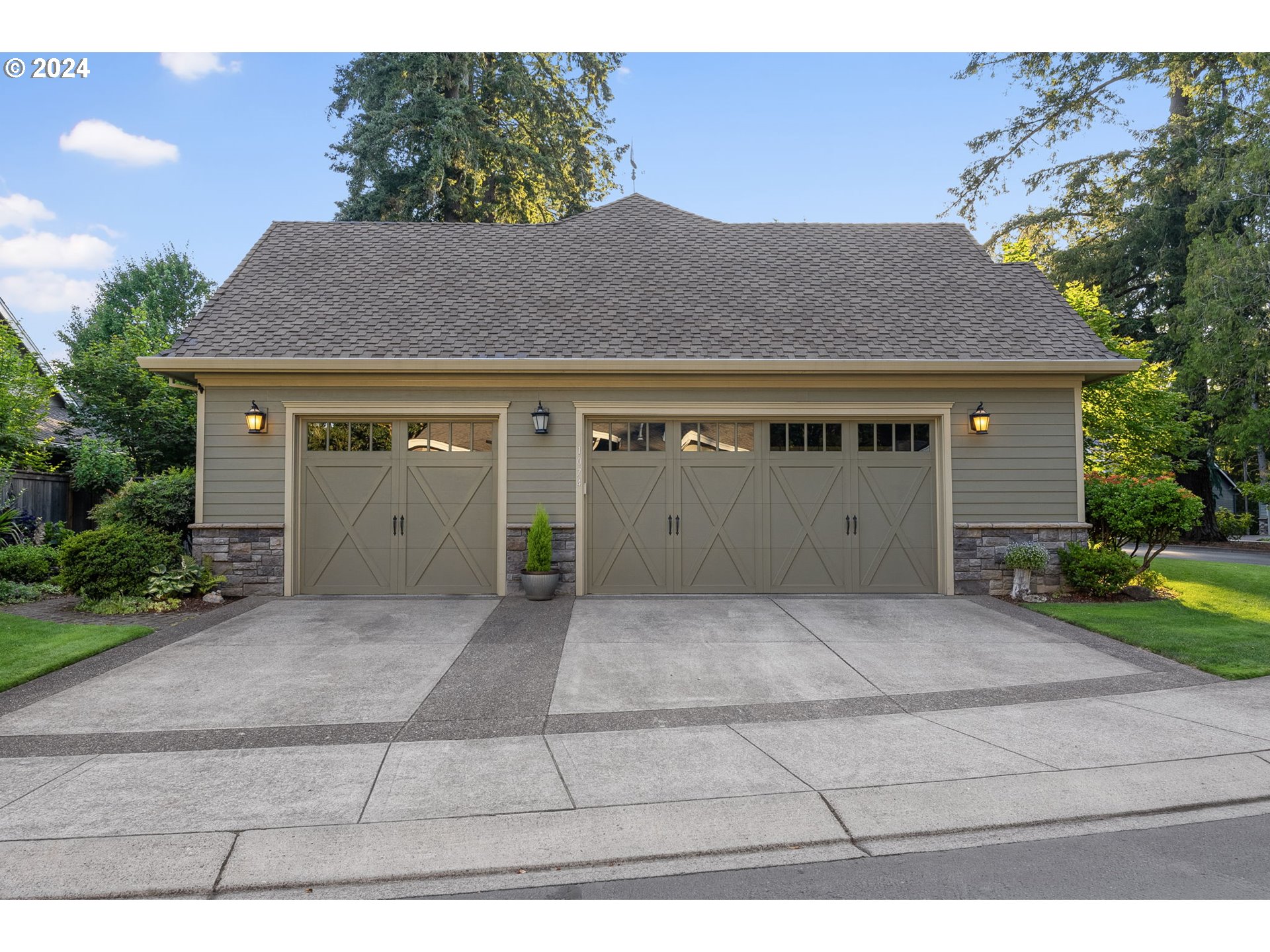 1074 SW COURTNEY LAINE DR, McMinnville