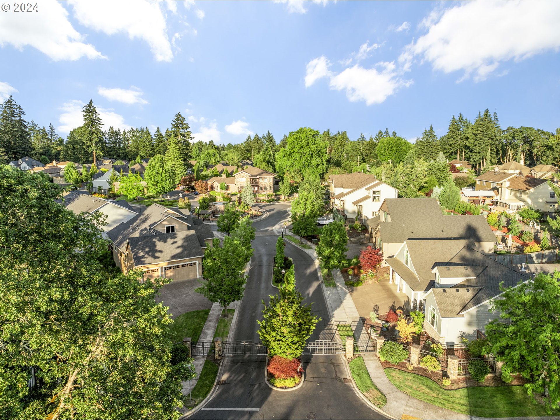 1074 SW COURTNEY LAINE DR, McMinnville