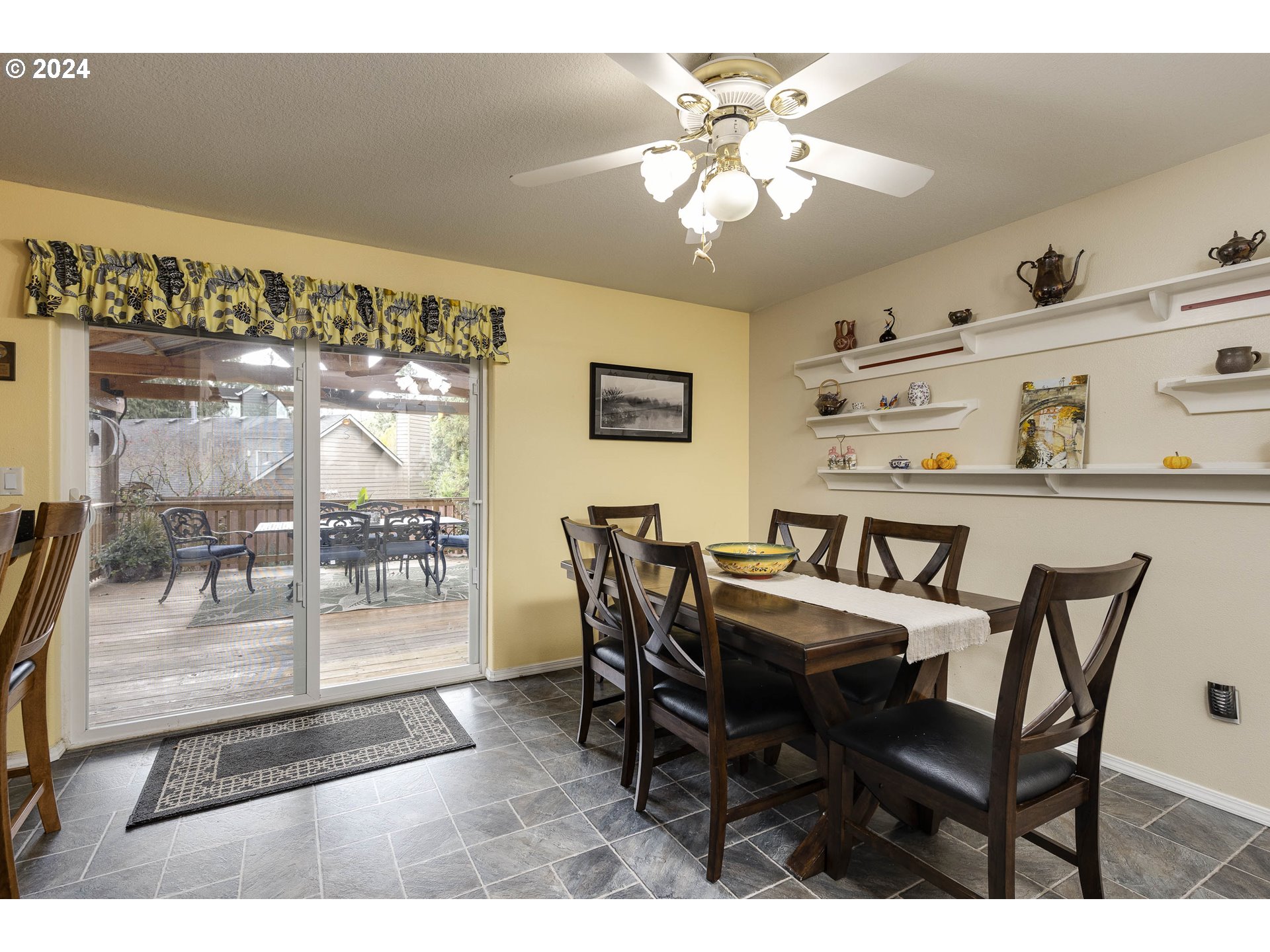 1750 NE COBURN DR, McMinnville