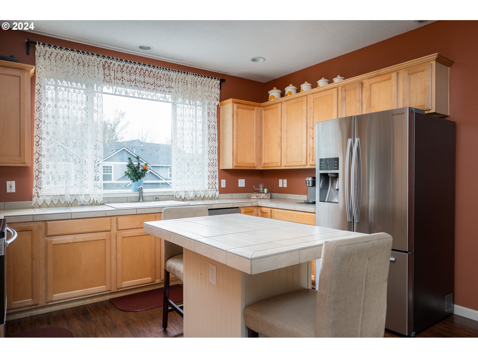 21865 NE HEARTWOOD CIR