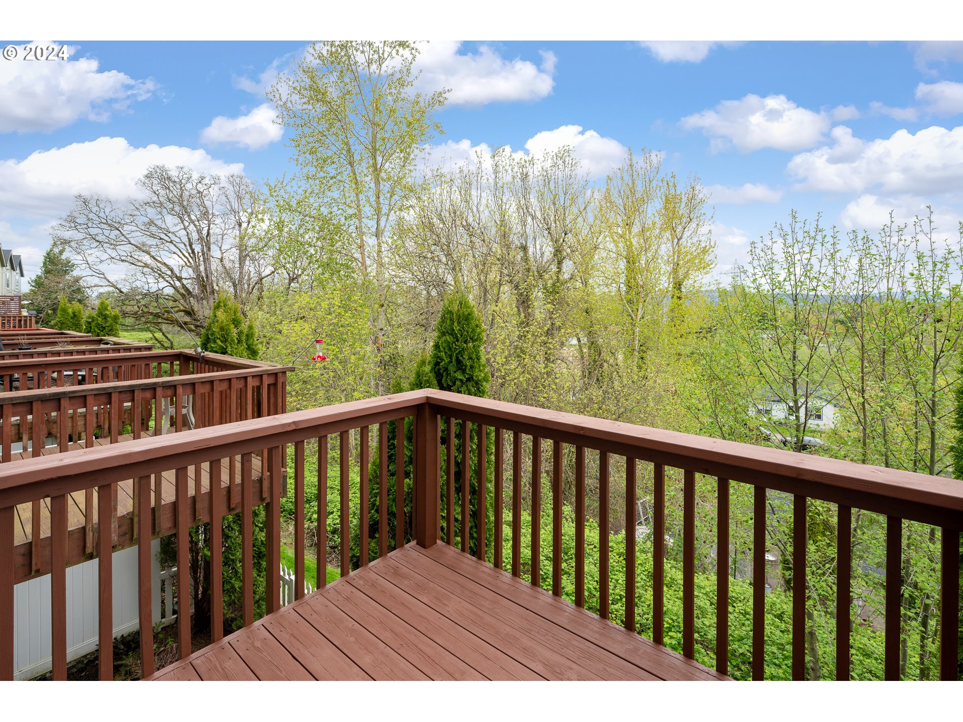 21865 NE HEARTWOOD CIR