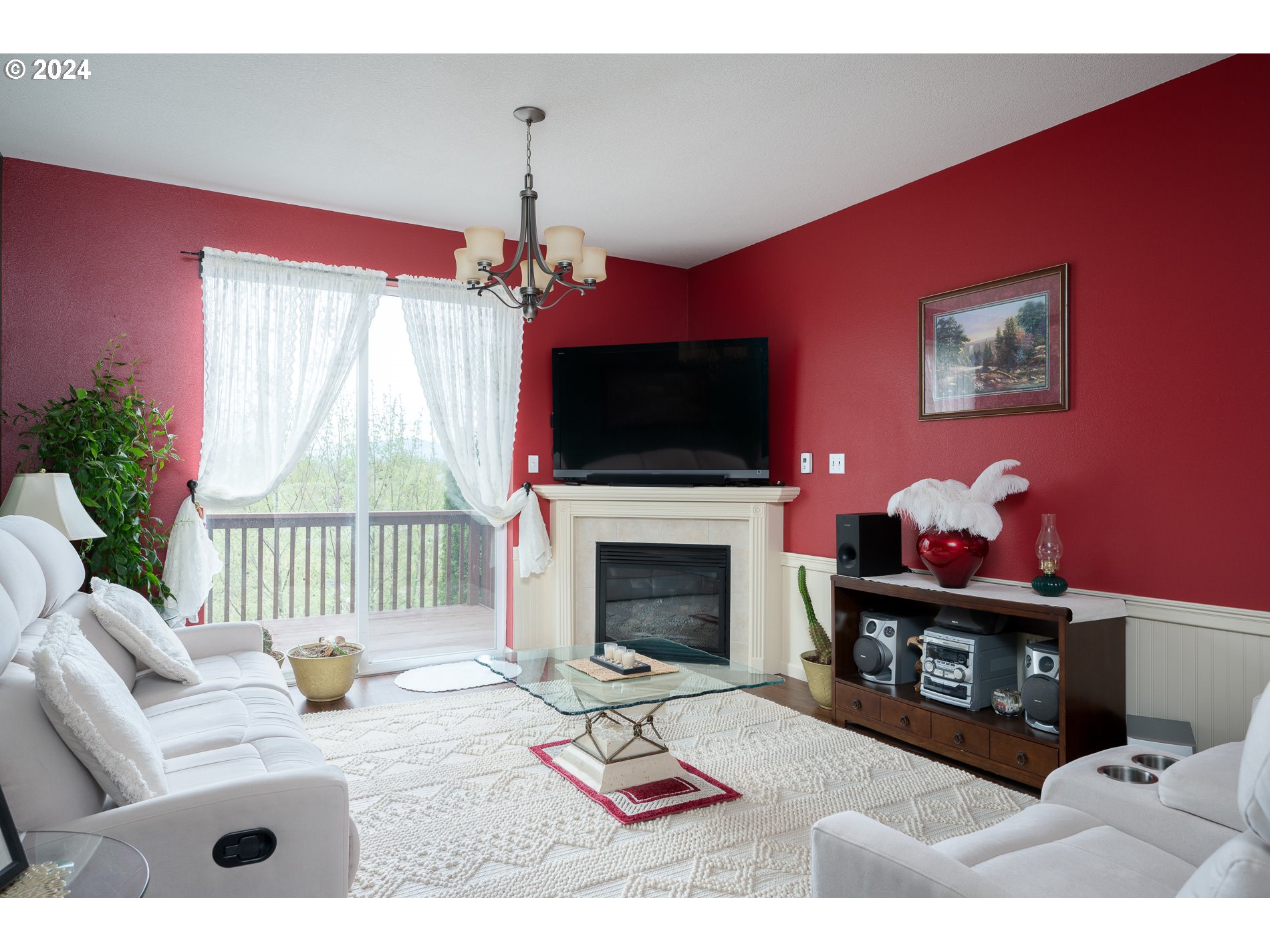 21865 NE HEARTWOOD CIR