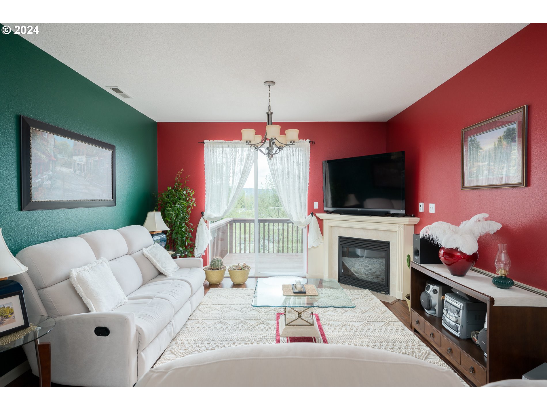 21865 NE HEARTWOOD CIR