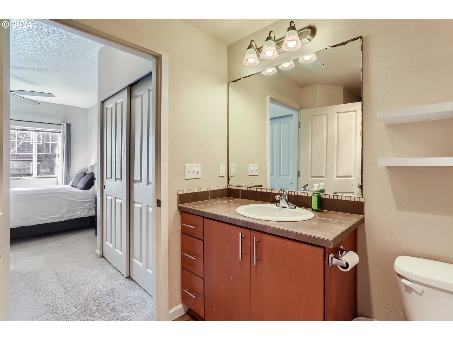 10740 NE HOLLY ST 108