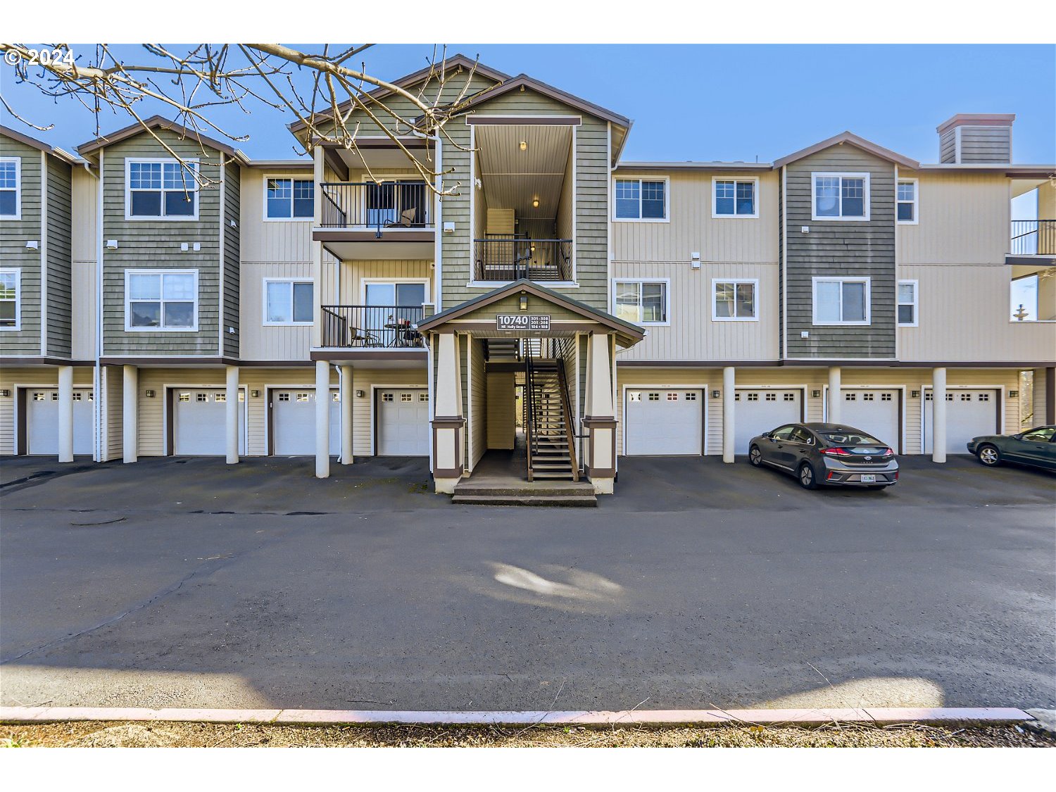 10740 NE HOLLY ST 108