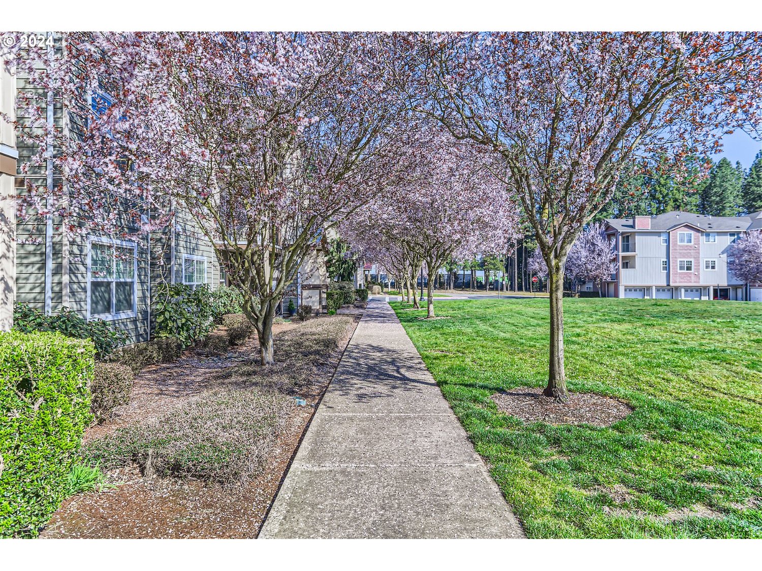 10740 NE HOLLY ST 108