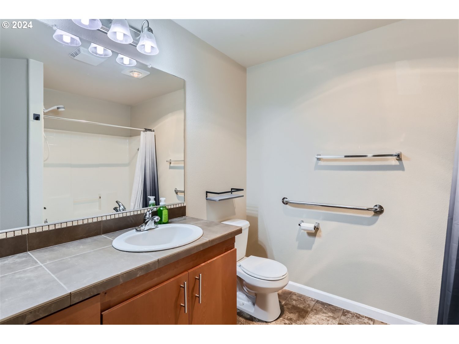 10740 NE HOLLY ST 108