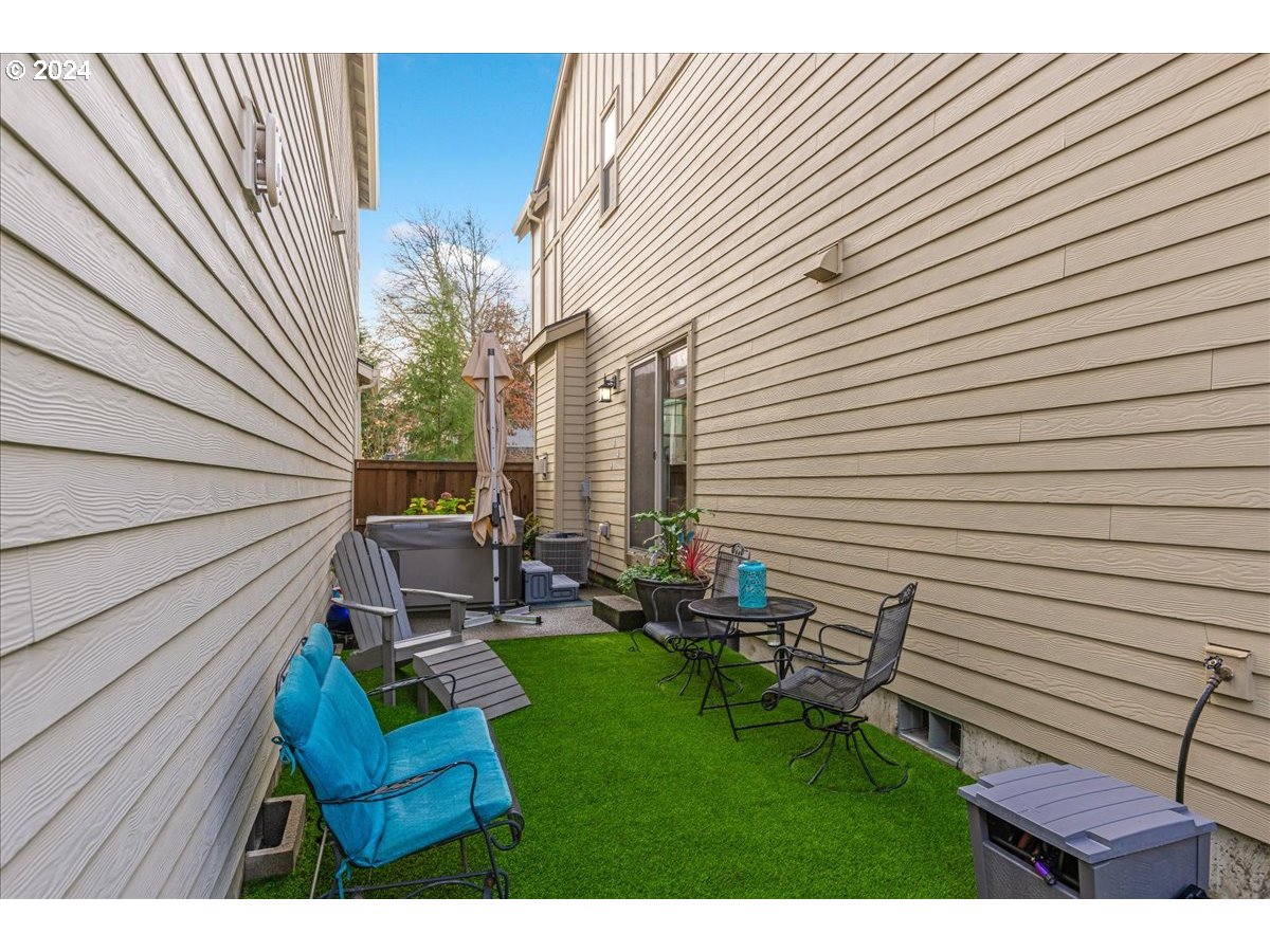 28876 SW ORLEANS AVE