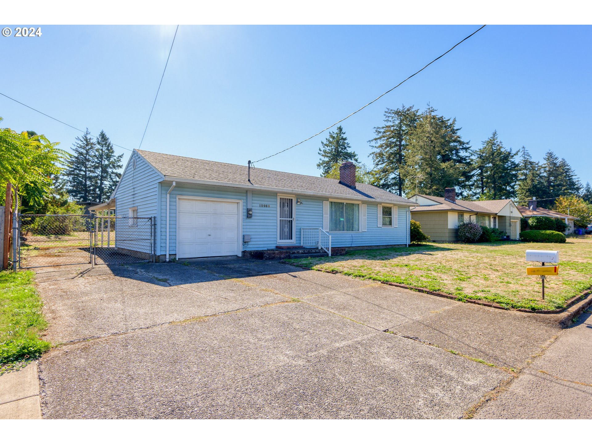 12008 SE GRANT ST