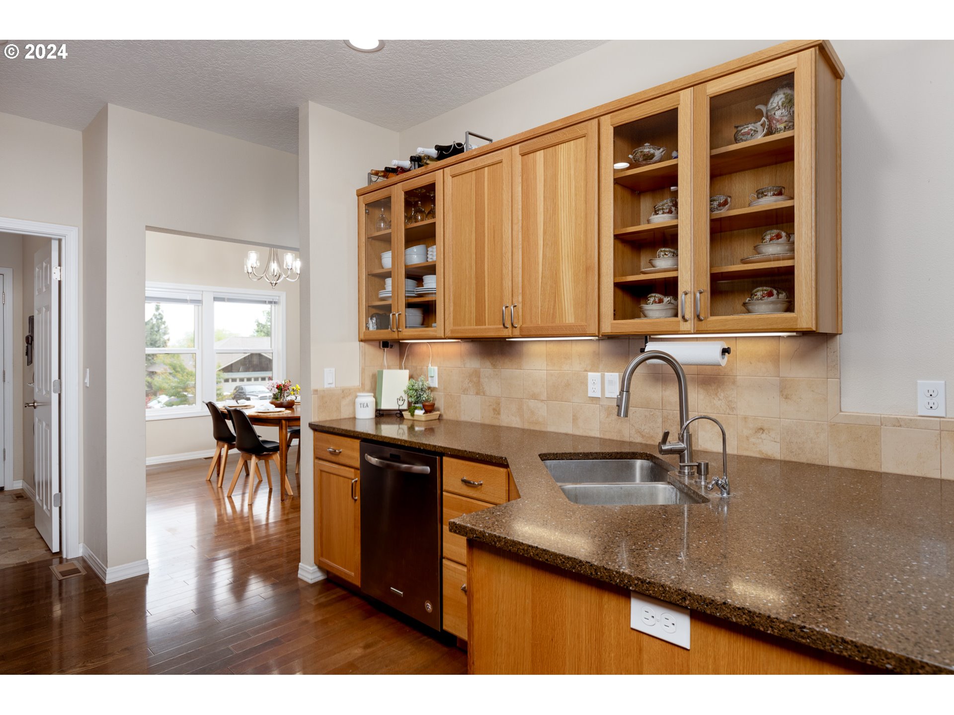 2410 W 14TH ST