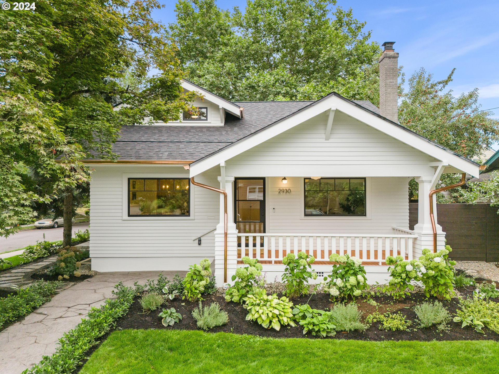 2930 NE Hancock ST