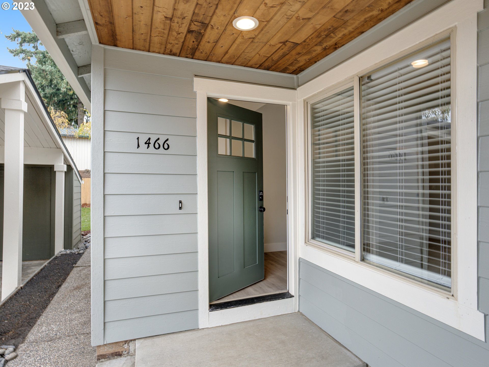 1456 Village Park PL