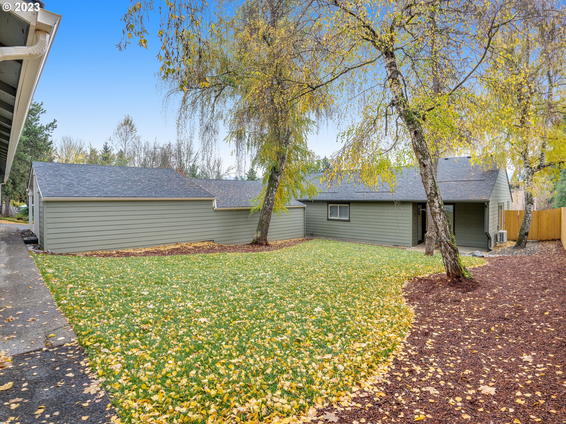 1456 Village Park PL