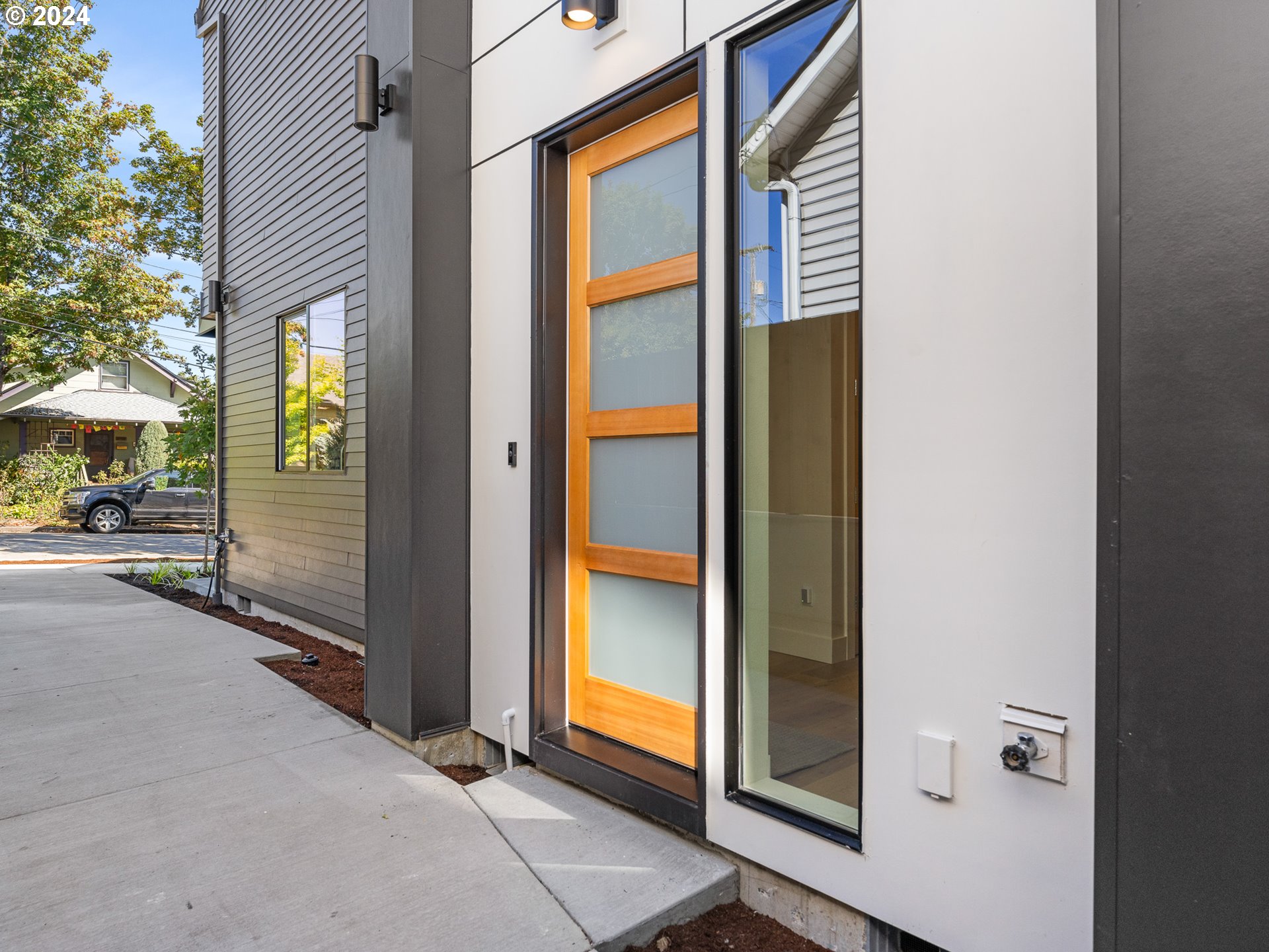 1796 SE Spokane ST 2