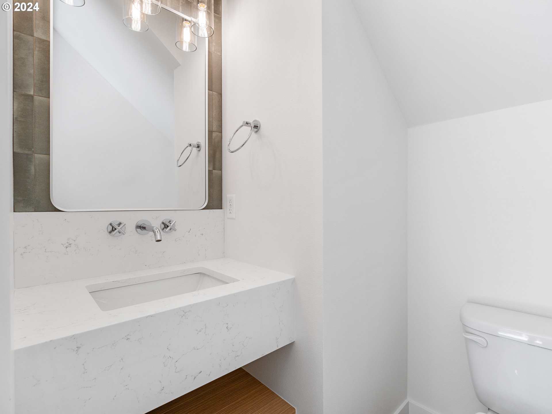 1796 SE Spokane ST 2