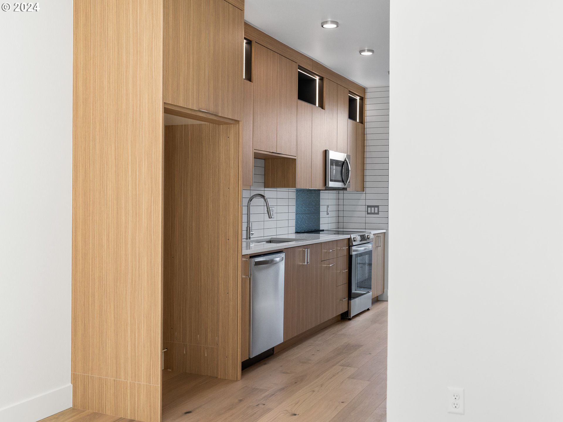 1796 SE Spokane ST 2