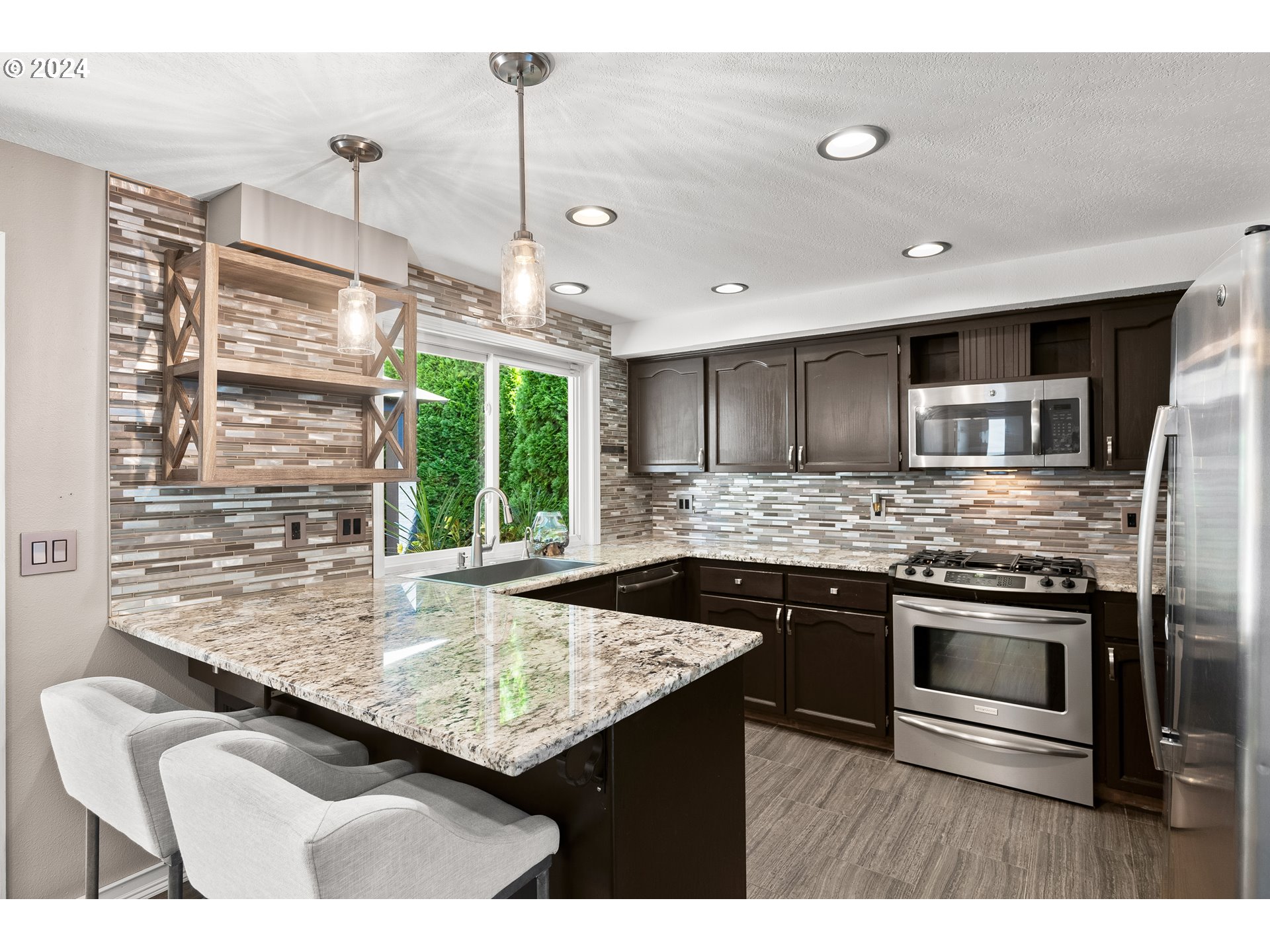 15223 SW THURSTON LN