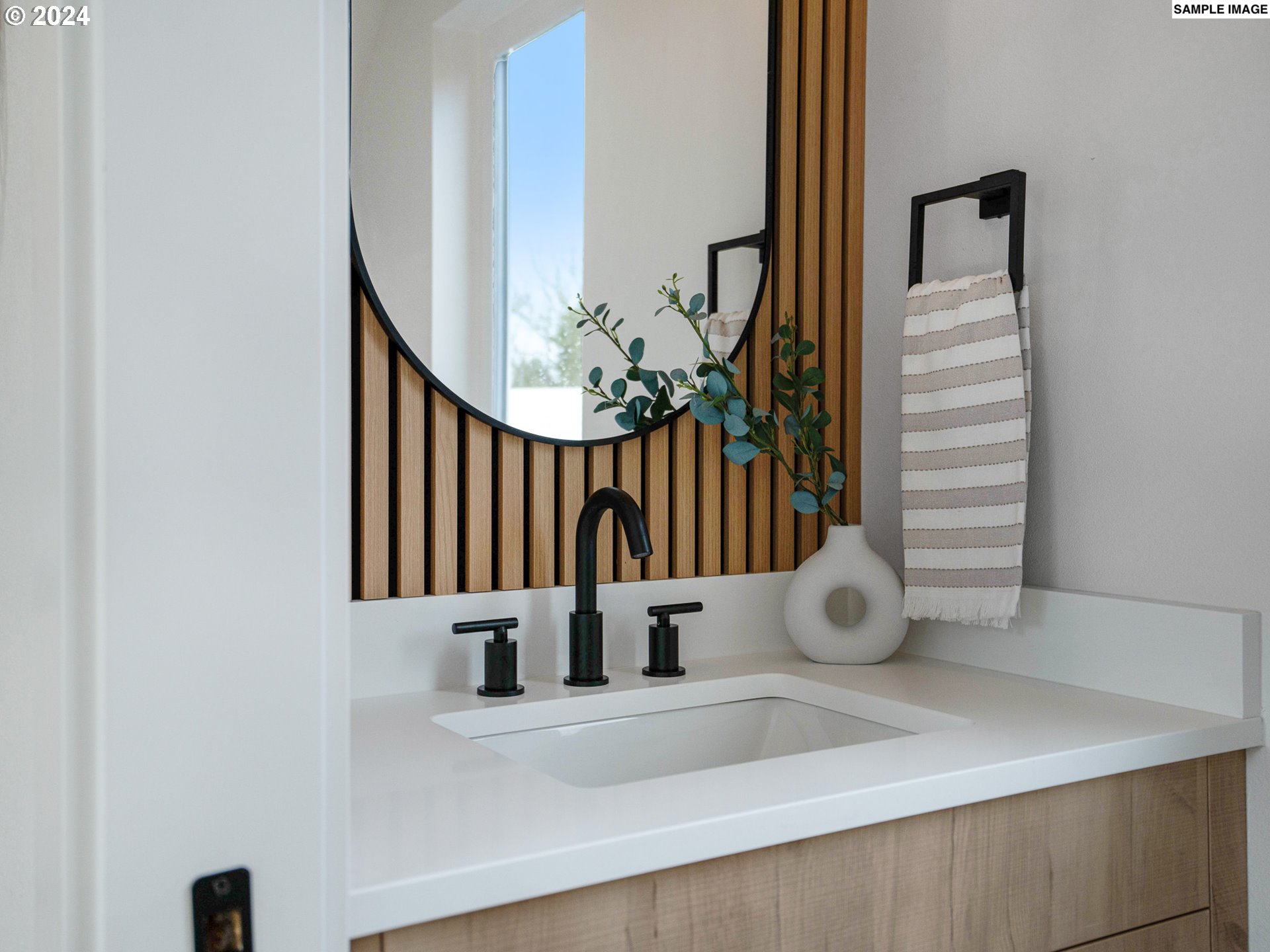 4863 NE Cully BLVD 2