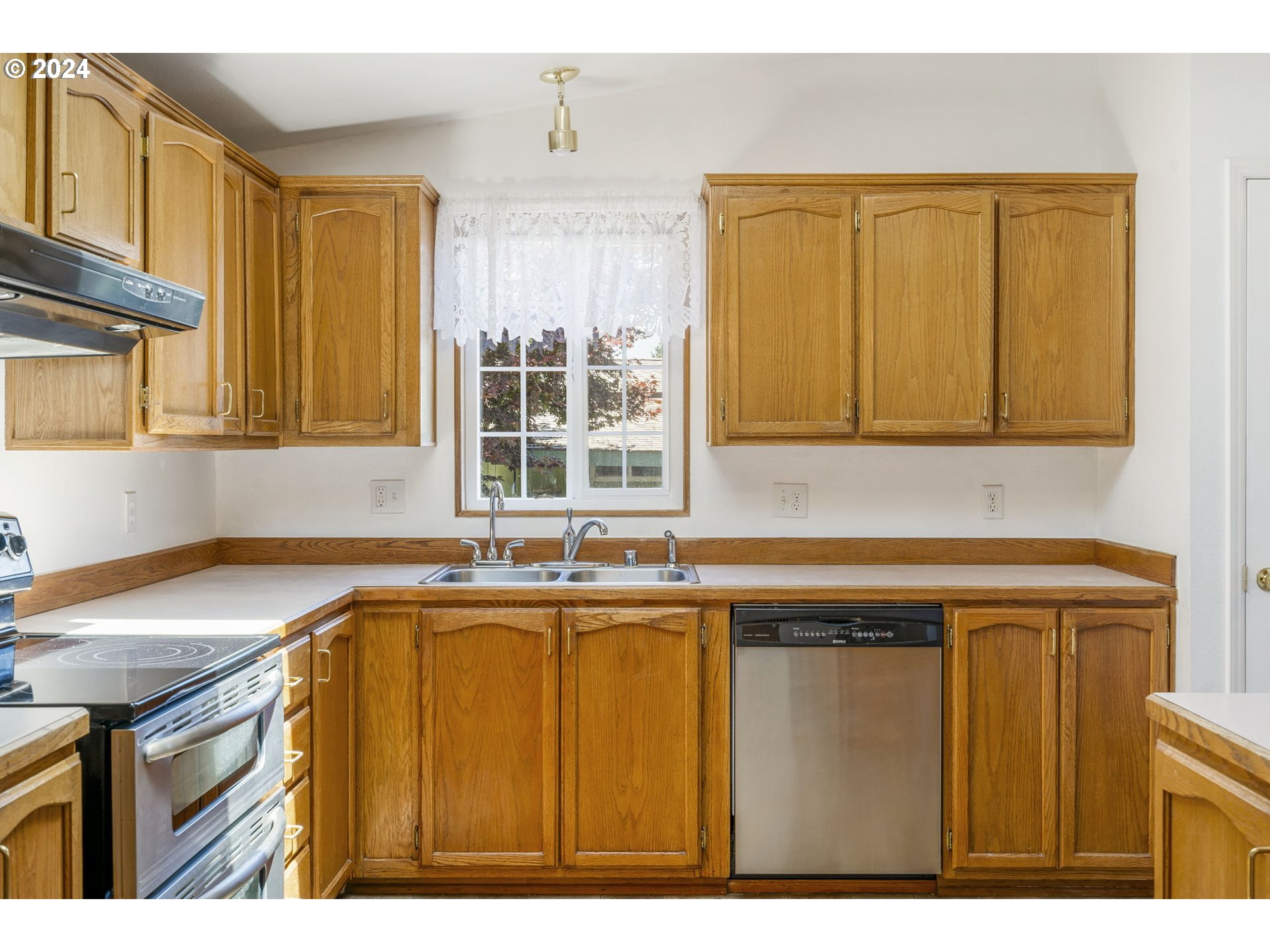 18485 SW PACIFIC DR 131