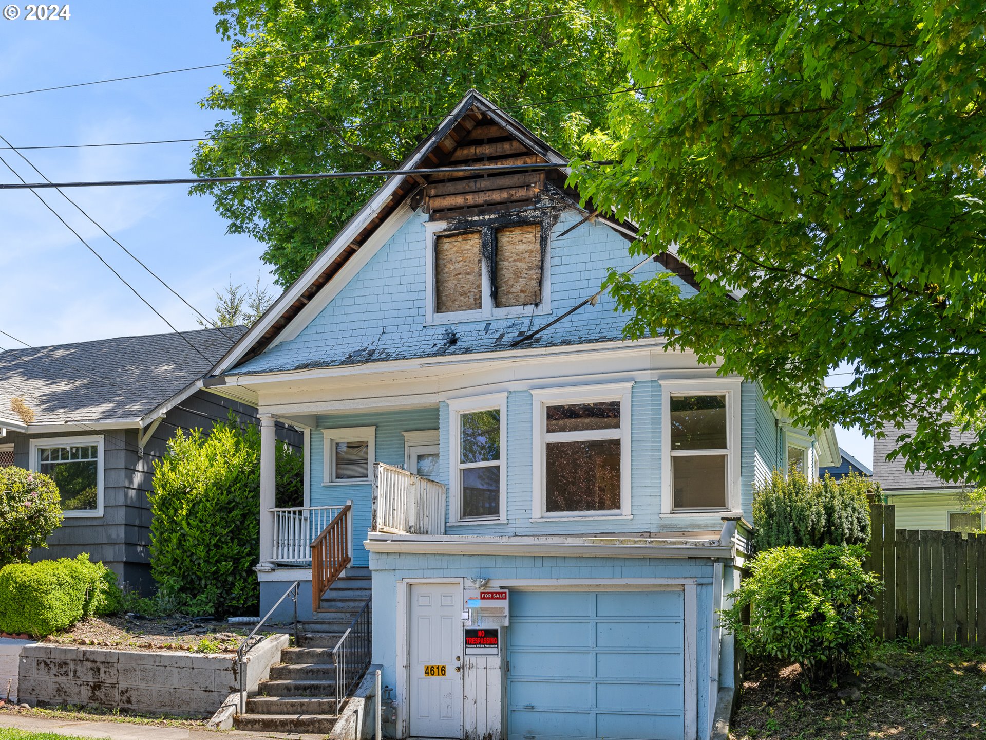 4616 NE MALLORY AVE