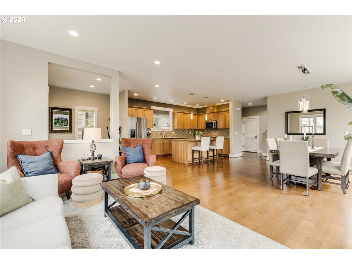 28932 SW SAN REMO AVE