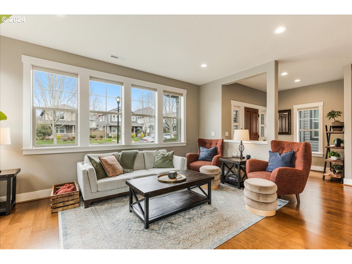 28932 SW SAN REMO AVE