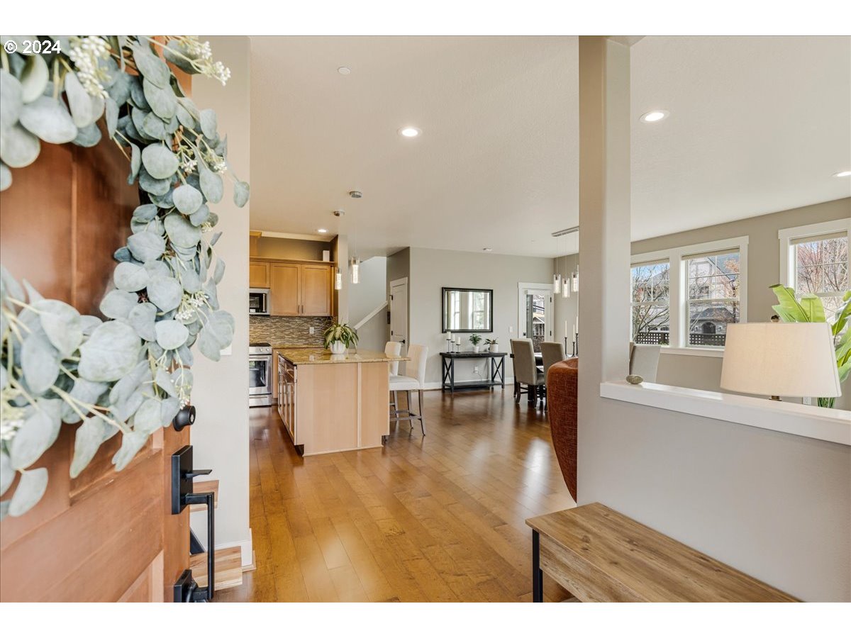 28932 SW SAN REMO AVE