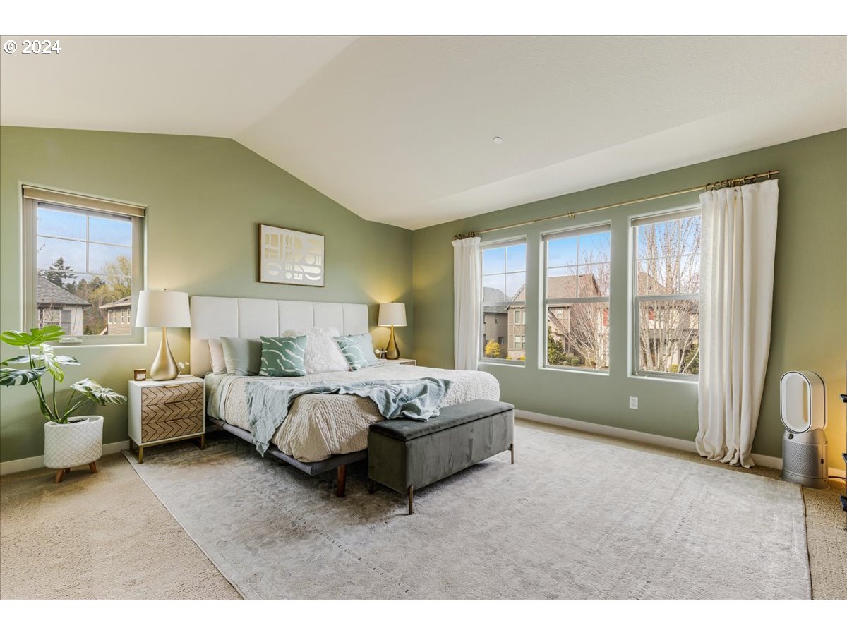 28932 SW SAN REMO AVE