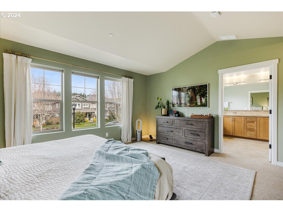 28932 SW SAN REMO AVE