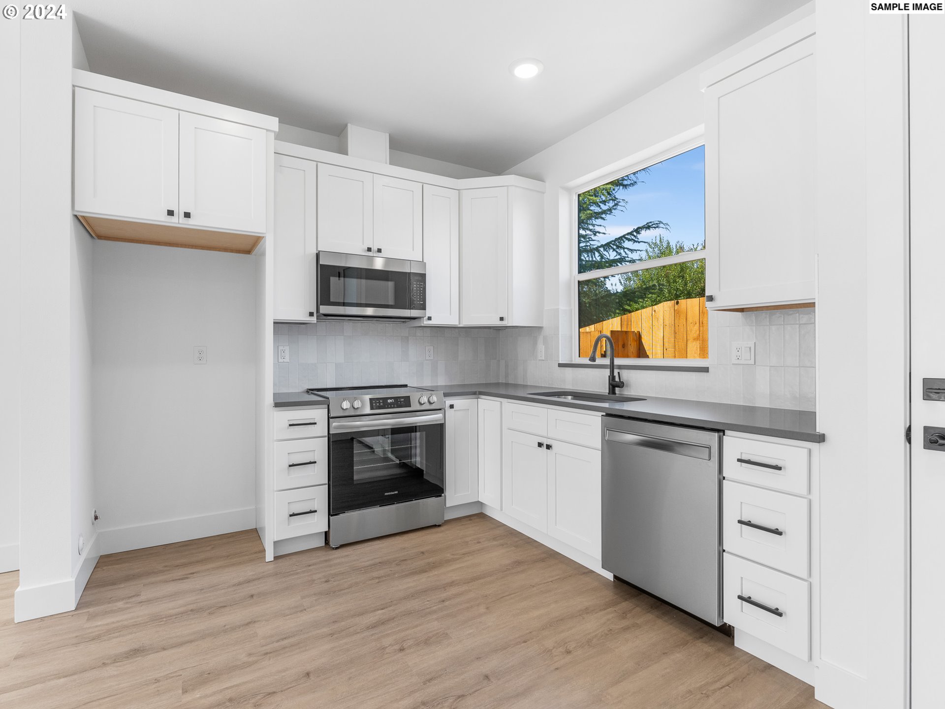 8478 N Willamette BLVD 4