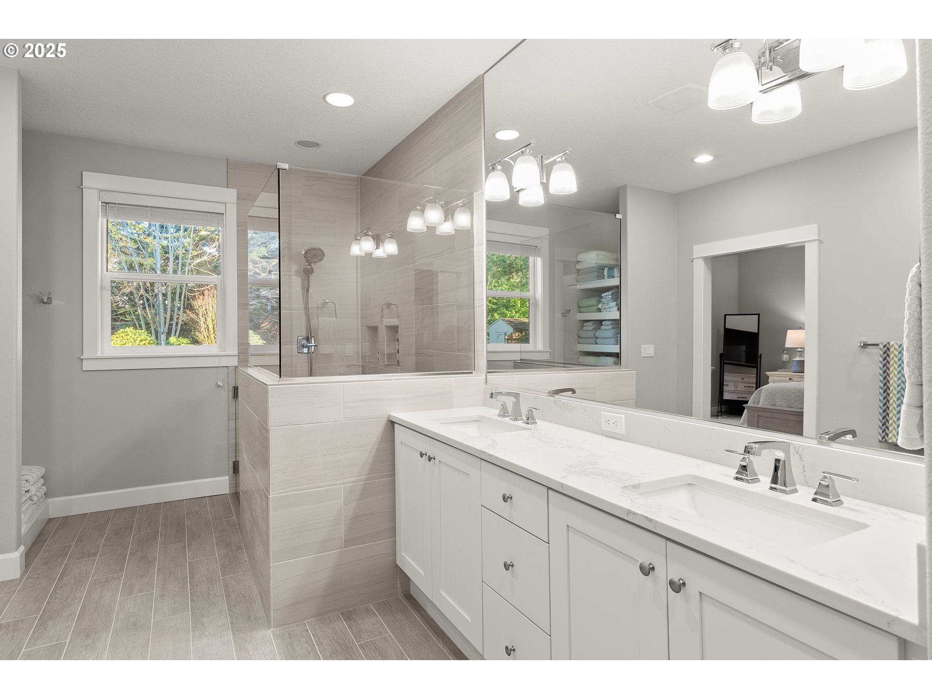 28249 SW WILLOW CREEK DR