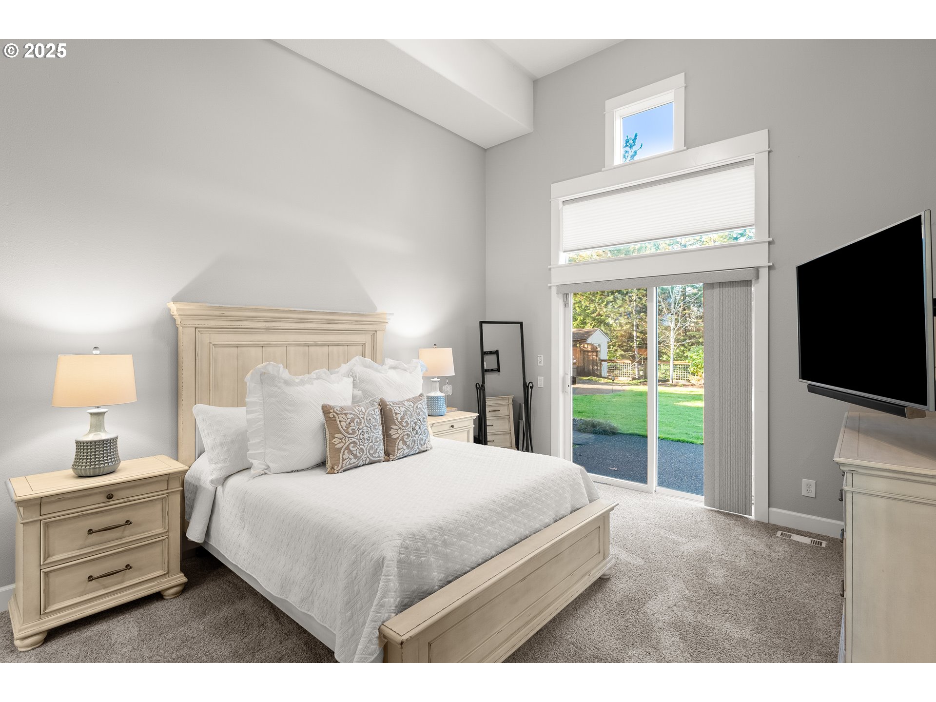 28249 SW WILLOW CREEK DR