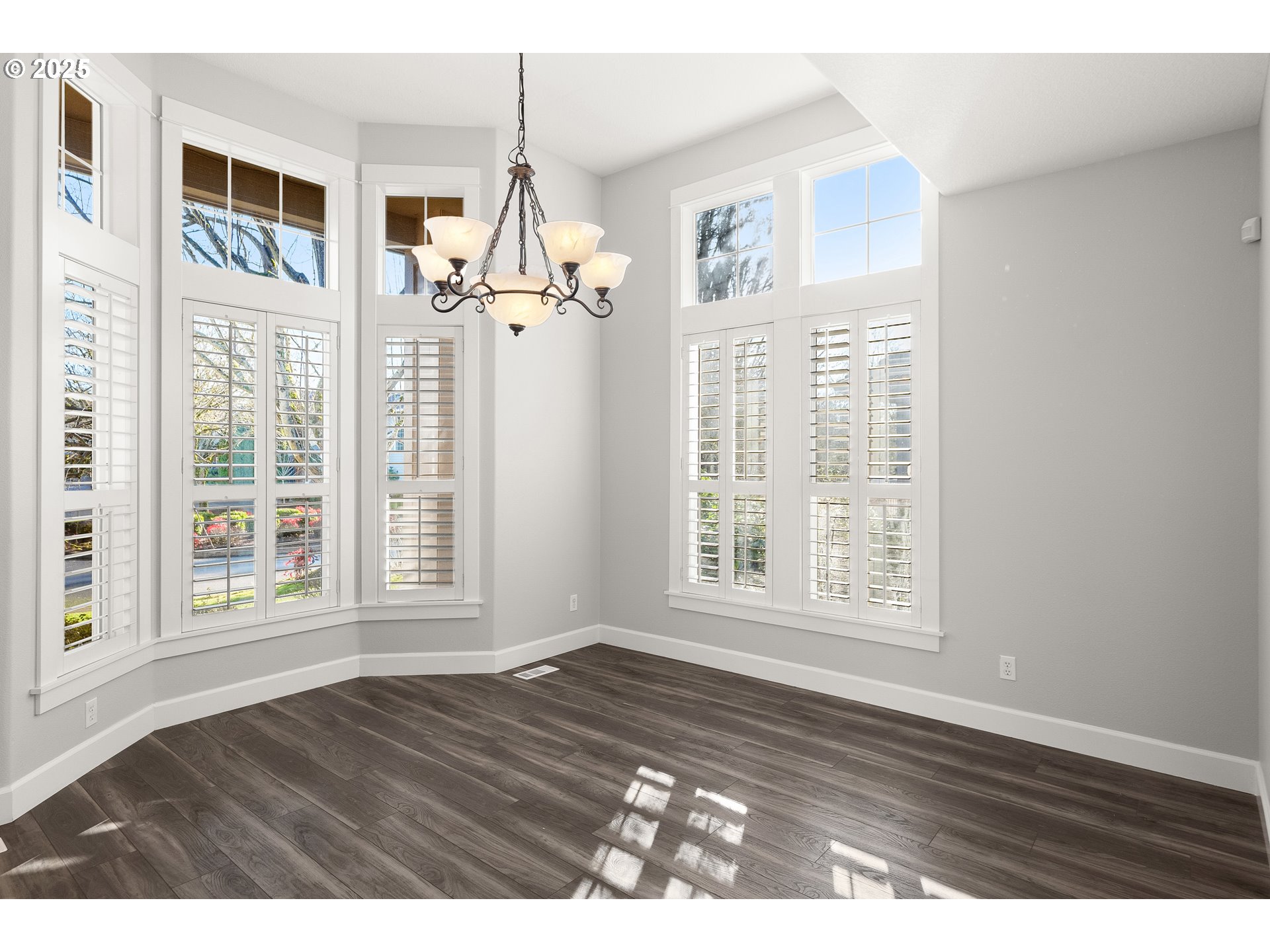 28249 SW WILLOW CREEK DR